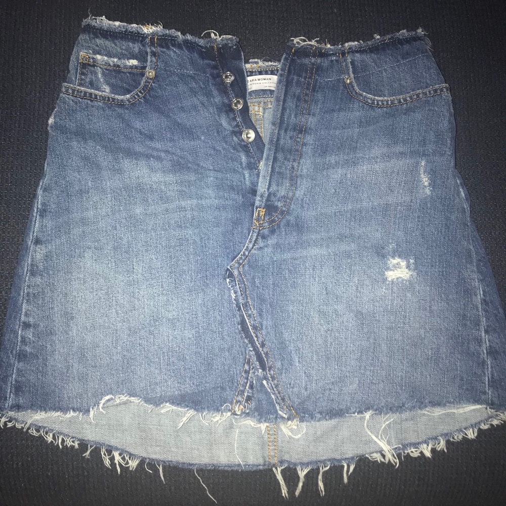 Zara Denim Distressed skirt